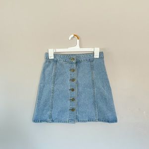Lightwash Button-Up Denim Skirt